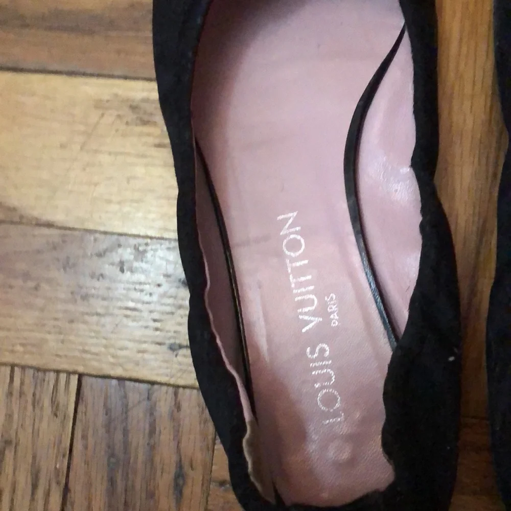 Louis Vuitton monogrammed flats👠 - Picture 9 of 11